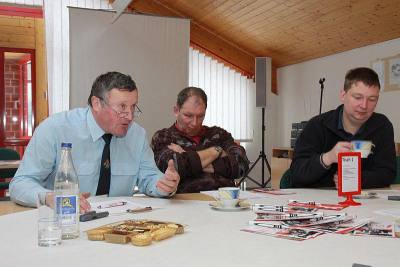Demokratiestammtisch in Saalfeld_13602284616335.jpg
