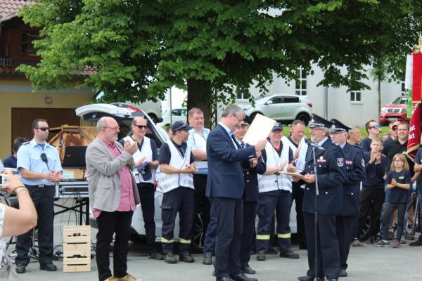 Unser Vorsitzender dankt allen Helfern_20190531081345_IMG_0771.JPG