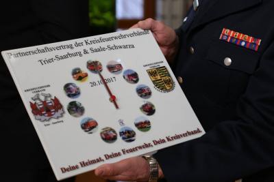Partnerschaft mit dem Kreisfeuerwehrverband Trier-Saarburg e.V. begründet_22555597_1900303839994856_3116191865528245391_o.jpg