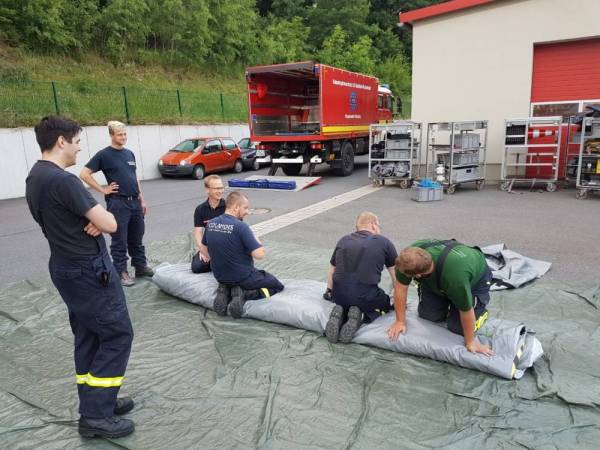 Übung Dekonzug des Lkr Saalfeld-Rudolstadt_IMG-20180526-WA0001.jpg