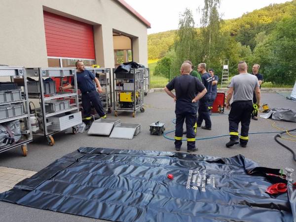 Übung Dekonzug des Lkr Saalfeld-Rudolstadt_IMG-20180526-WA0006.jpg
