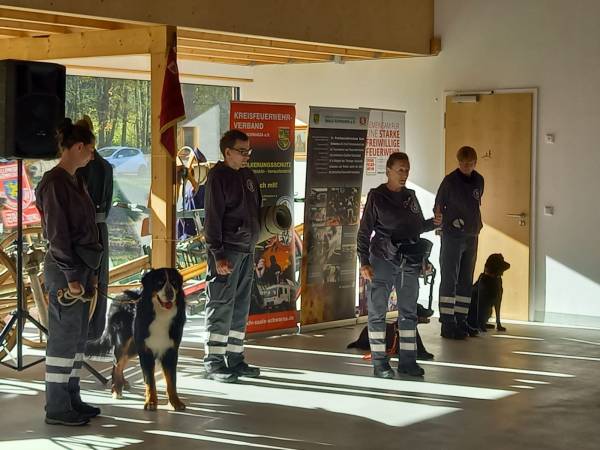 Treffen der Frauenabteilung sowie der Alterskameradschaft und Ehrenmitglieder 2022_IMG-20221022-WA0031.jpg
